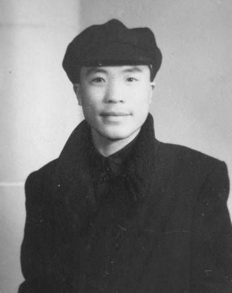 Nhà khảo cổ Shi Xingbang thời trẻ. Ảnh: hsw.cn
