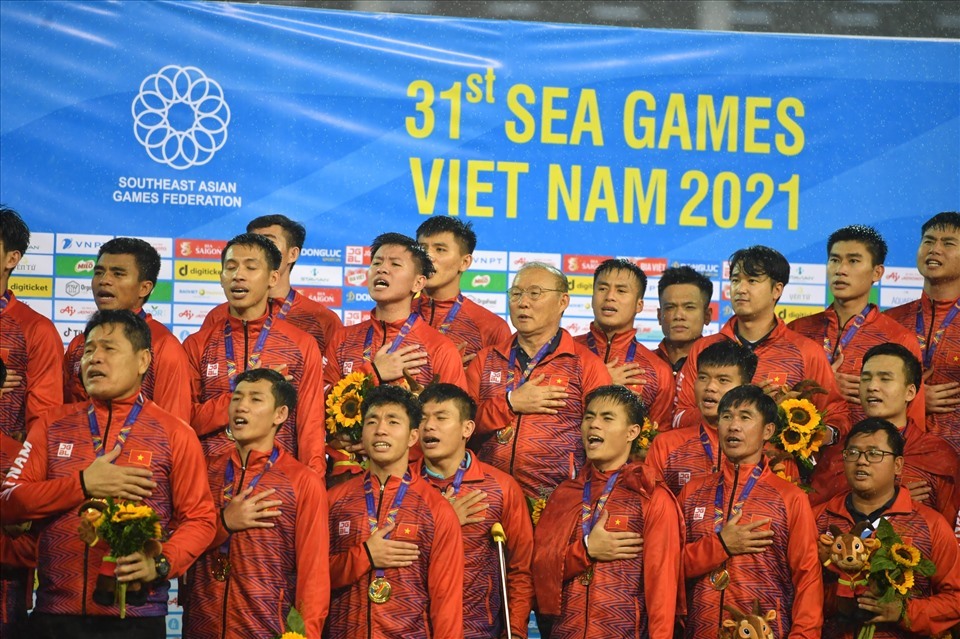 Huy chương vàng của đội tuyển U23 Việt Nam và đội tuyển nữ là thành công lớn của Liên đoàn bóng đá Việt Nam tại SEA Games 31. Ảnh: VFF