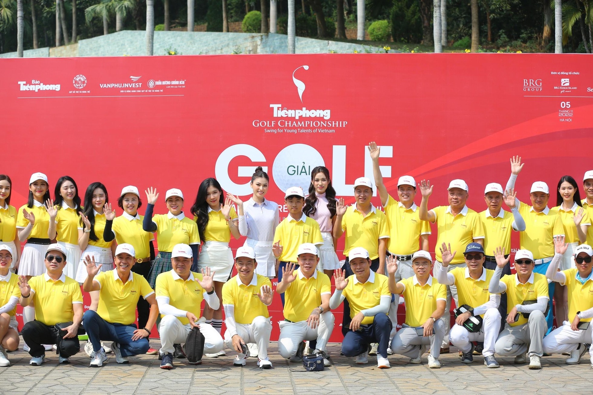 Đỗ Thị Hà và các thí sinh tại Tiền Phong Golf Championship 2022. Ảnh: Như Ý.
