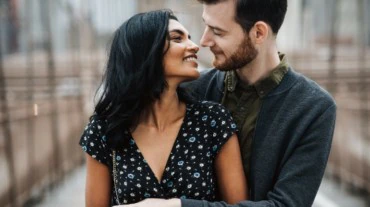 Dành thời gian cho nhau là một trong những cách để hôn nhân hạnh phúc. Ảnh: Shutterstock