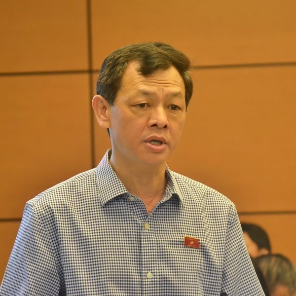 Đại biểu Quốc hội Nguyễn Tri Thức (đoàn TP.HCM) - Giám đốc Bệnh viện Chợ Rẫy
