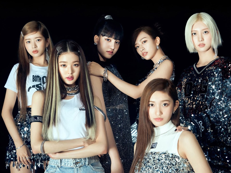 Blackpink: Hãy đắm chìm trong sức hút của nhóm nhạc nữ hàng đầu Hàn Quốc - Blackpink bằng những hình ảnh đầy năng lượng, đầy màu sắc và sự phong cách độc đáo của các thành viên. Bạn sẽ không thể rời mắt khỏi những điệu nhảy đầy quyến rũ và những ca khúc sâu lắng của nhóm.