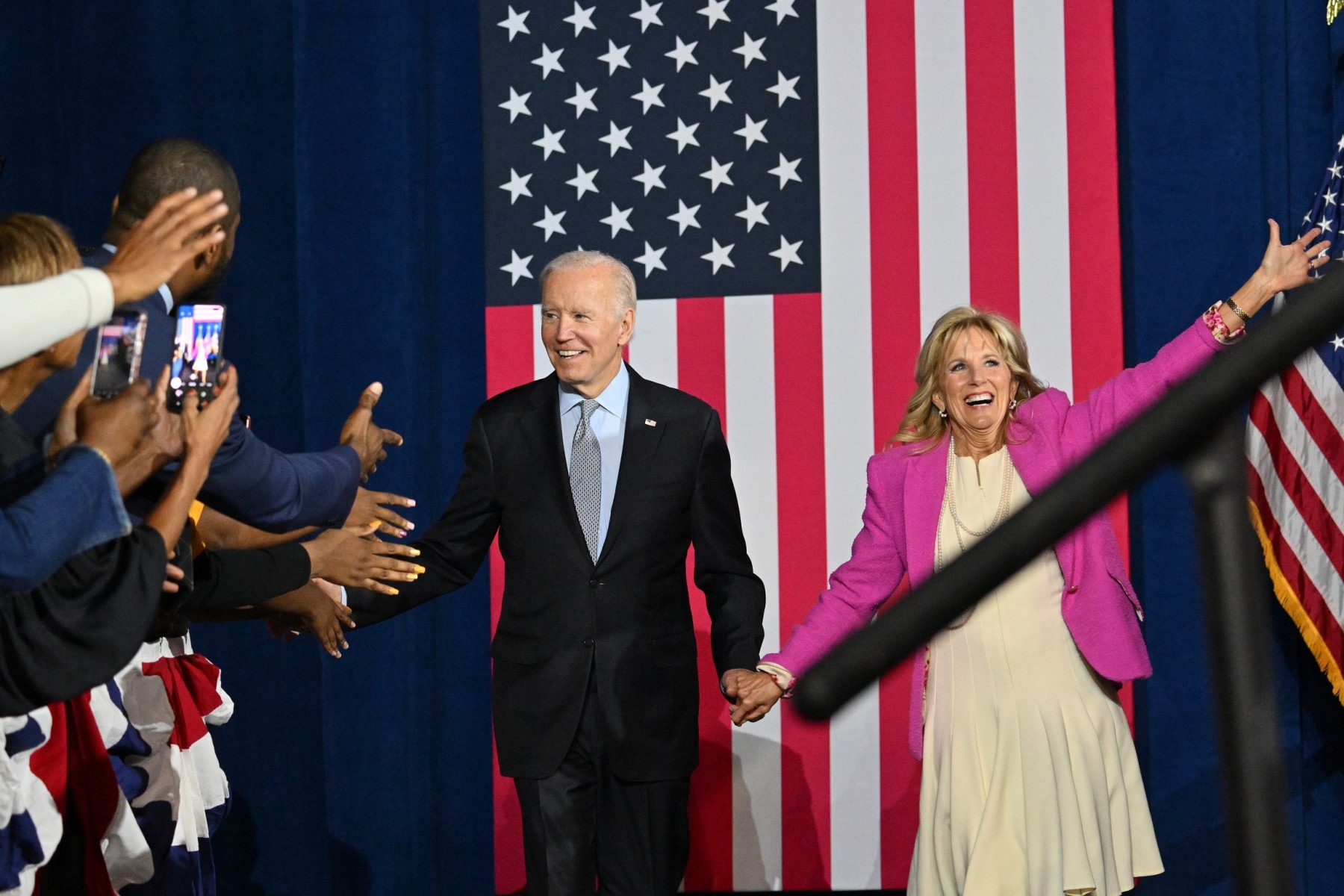 Tổng thống Mỹ Joe Biden và Đệ nhất phu nhân Jill Biden vận động cho ứng viên Đảng Dân chủ tại Đại học Bang Bowie ở Bowie, Maryland, ngày 7.11.2022. Ảnh: AFP