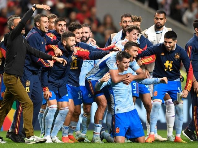 Tuyển Tây Ban Nha vượt qua bảng đấu vòng loại World Cup 2022 một cách đầy khó nhọc. Ảnh: AFP