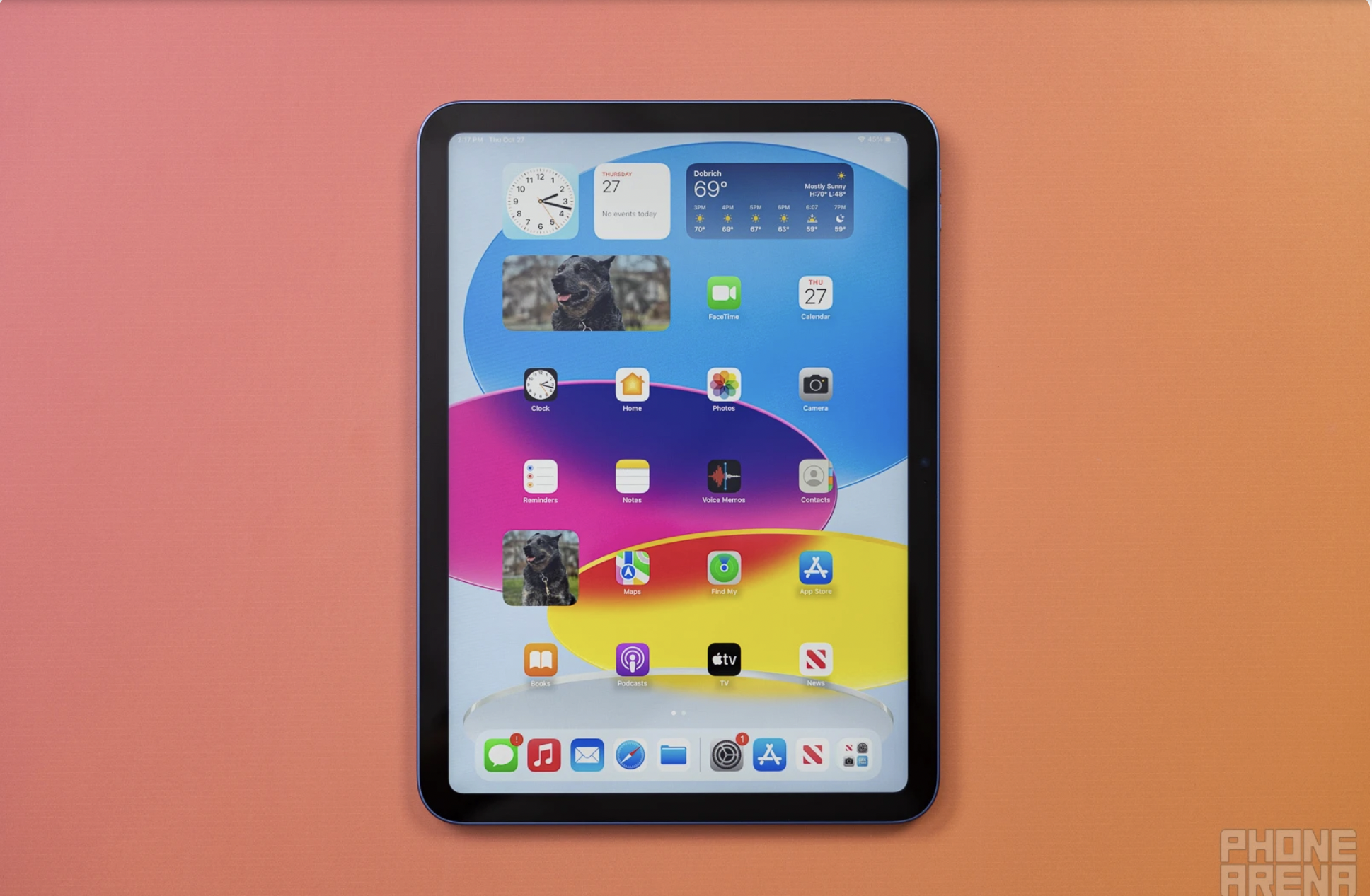 iPad Gen 10 có màn hình lớn hơn được trang bị trong một thân máy nhỏ gọn hơn. Ảnh chụp màn hình