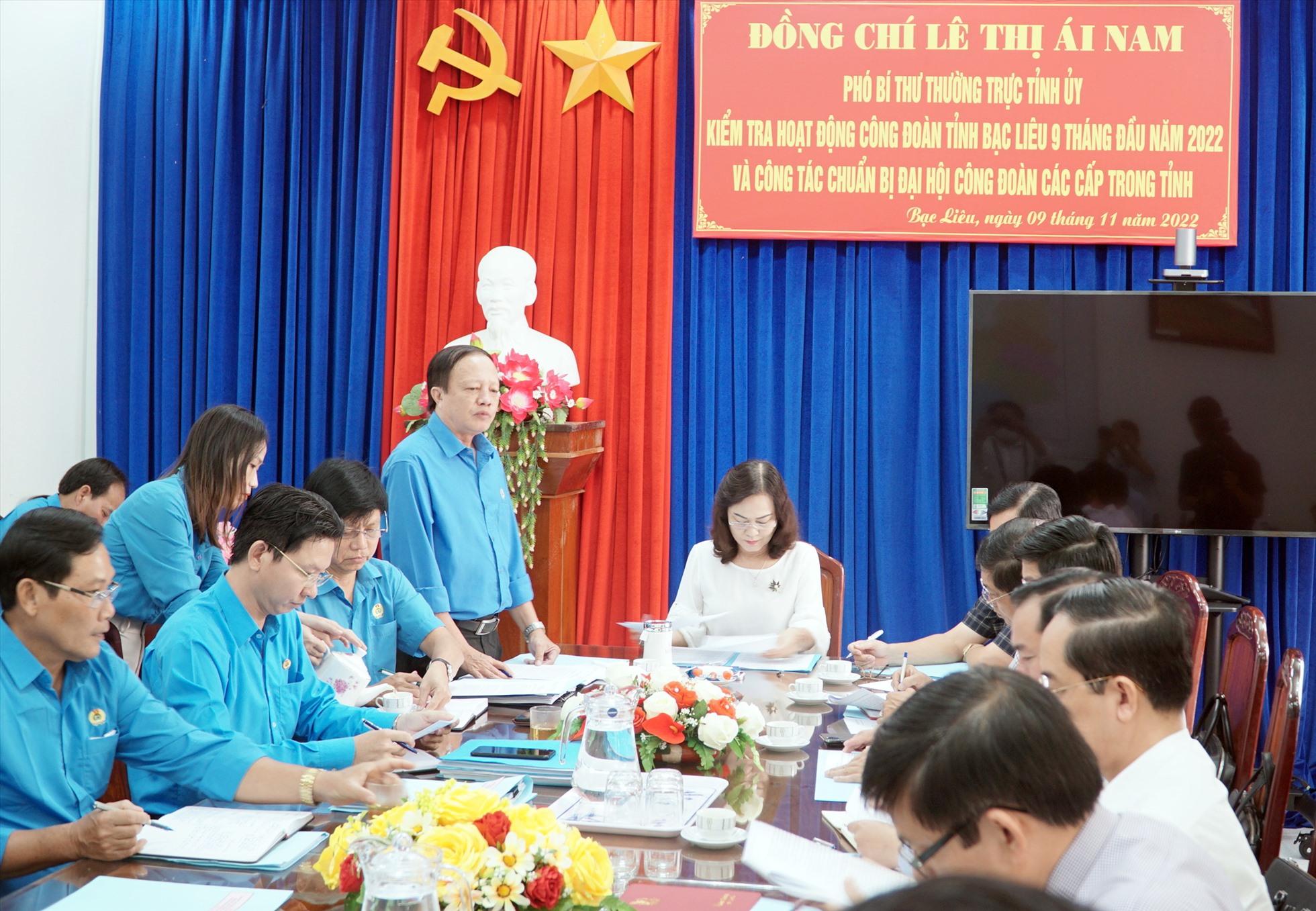 Tổ chức công đoàn tỉnh Bạc Liêu luôn đồng hành cùng công nhân viên chức lao động trong việc bảo vệ quyền lợi ích hợp pháp chính đáng cho người lao động. Ảnh: Nhật Hồ