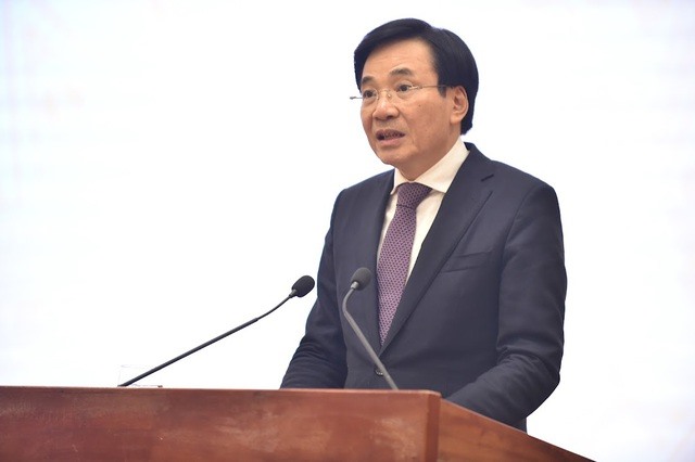 Bộ trưởng, Chủ nhiệm Văn phòng Chính phủ Trần Văn Sơn chủ trì họp báo. Ảnh: Phạm Đông