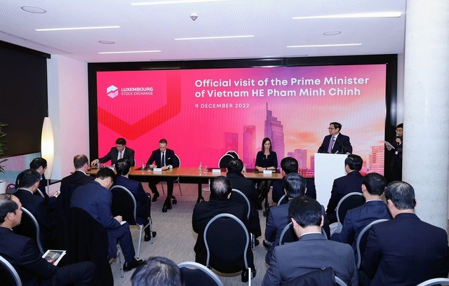 Nhân chuyến công tác của Thủ tướng Phạm Minh Chính, Sở Giao dịch chứng khoán Luxembourg và Sở Giao dịch Chứng khoán Việt Nam đã ký kết thỏa thuận hợp tác. Ảnh: VGP