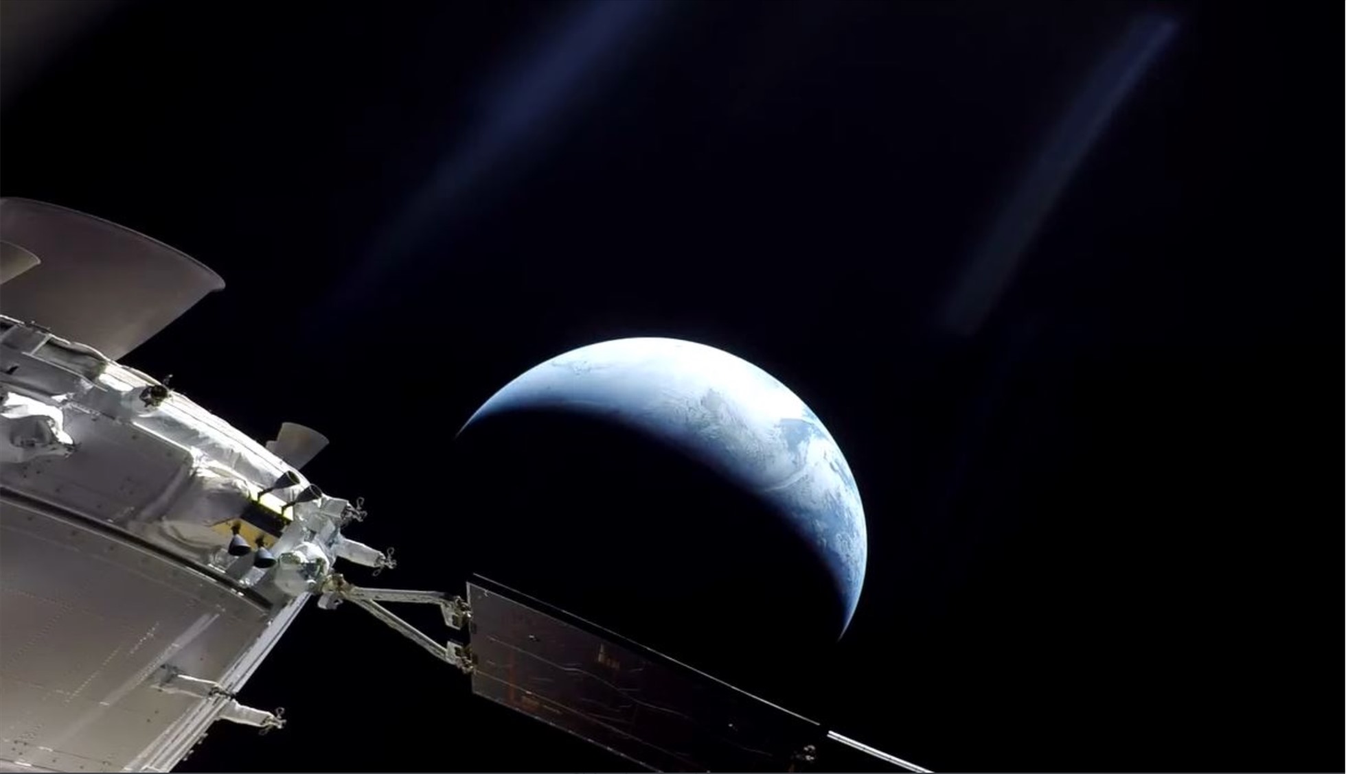 Bức ảnh do tàu Orion chụp lại trong quá trình làm nhiệm vụ. Ảnh: NASA