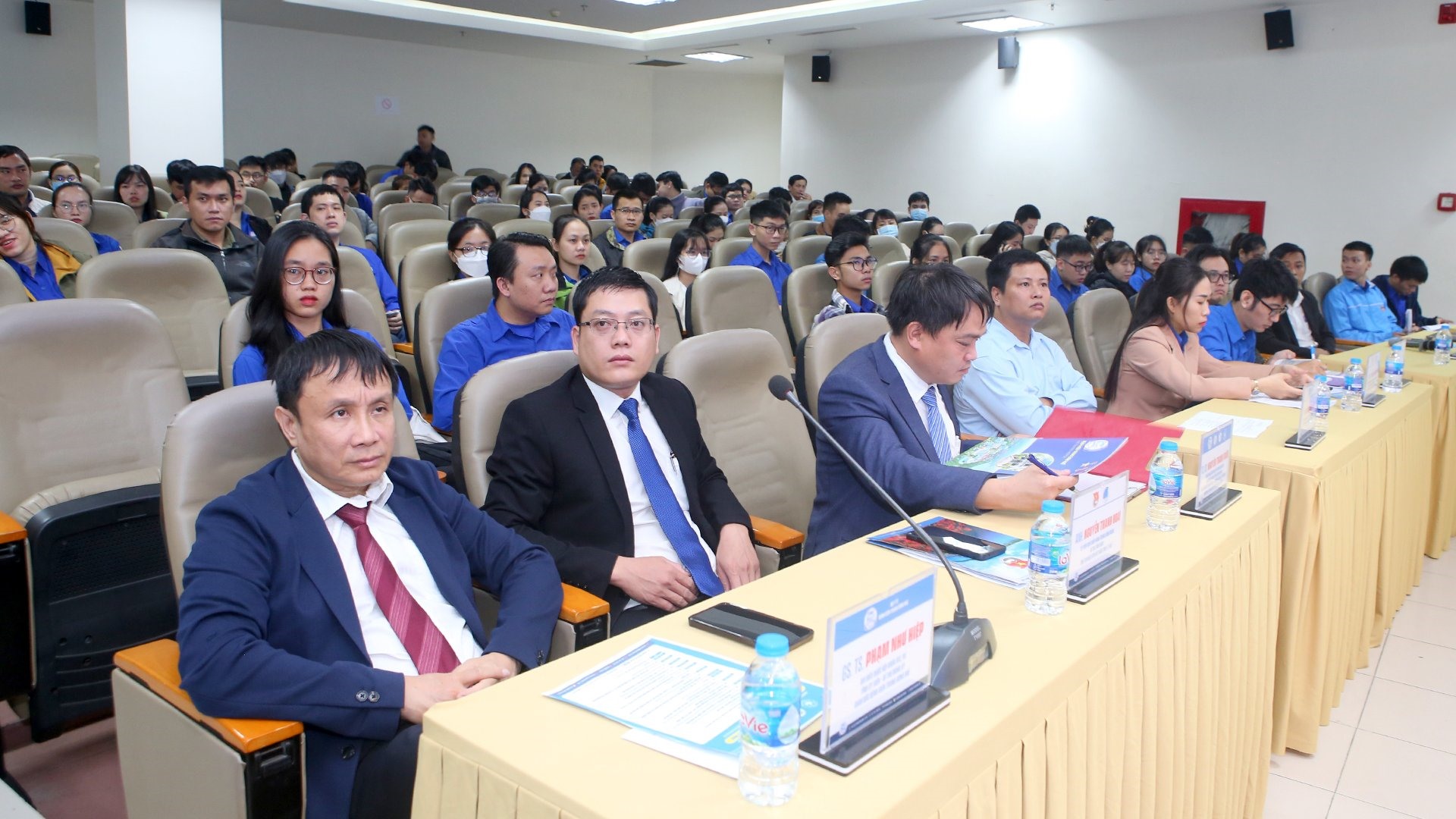 GS. TS. Phạm Như Hiệp - Giám đốc Bệnh viện Trung ương Huế
