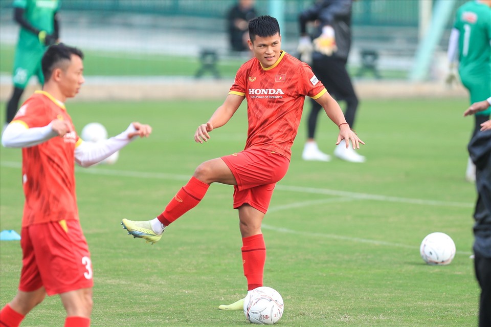 Tuyển Việt Nam tập luyện tích cực hướng đến AFF Cup 2022. Ảnh: Minh Dân