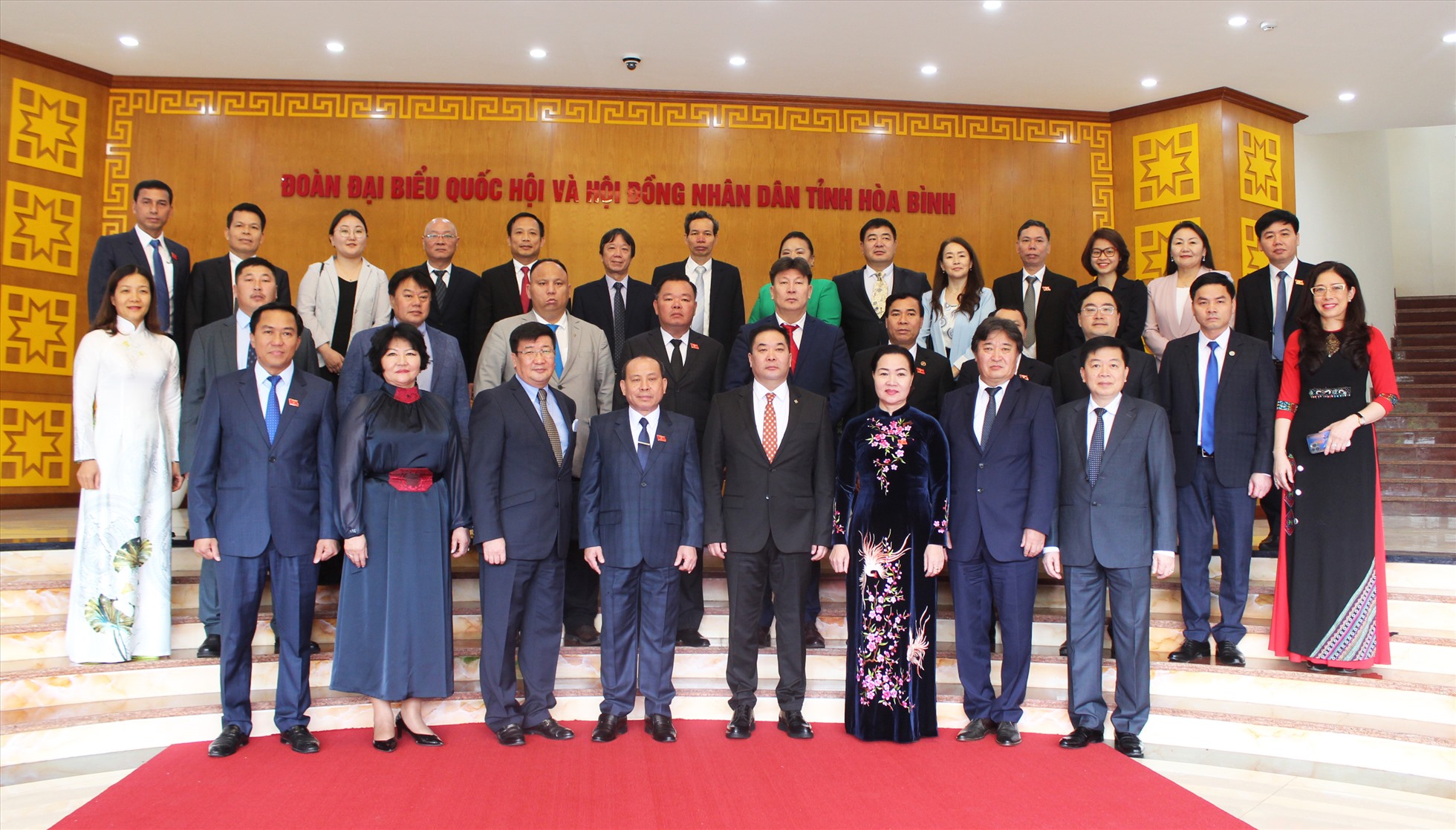 Đoàn đại biểu HĐND tỉnh TUV, nước Mông Cổ thăm, làm việc tại tỉnh Hoà Bình. Ảnh: Thu Trang