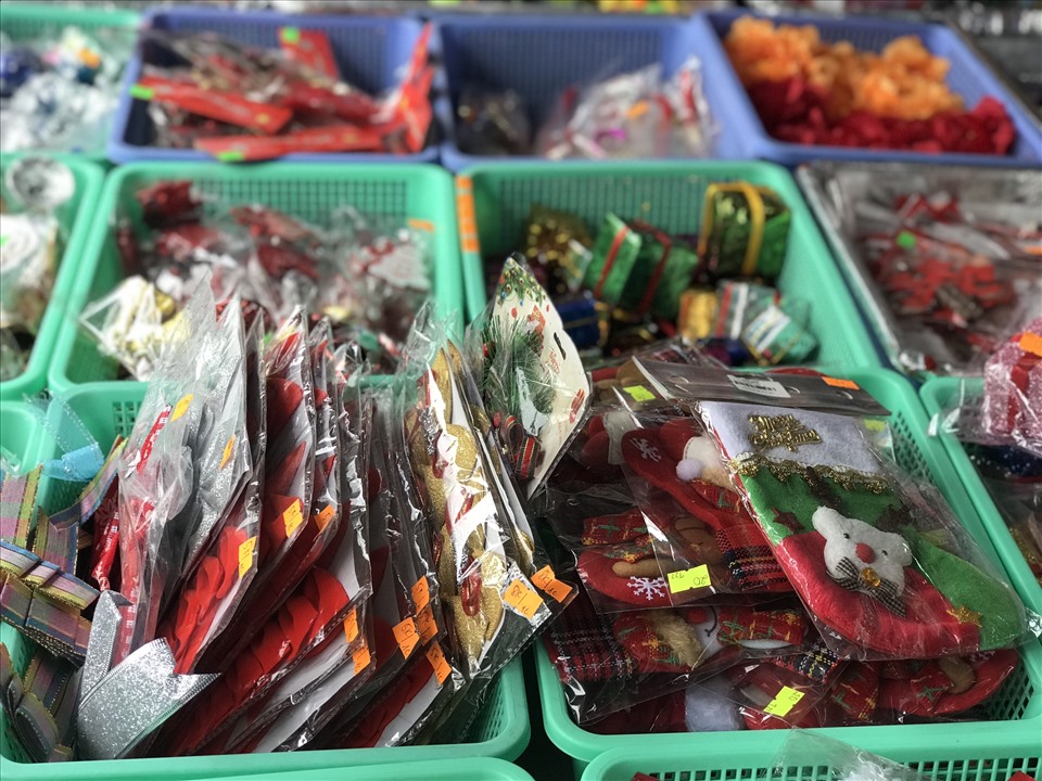 Đa dạng các mặt hàng trang trí.
