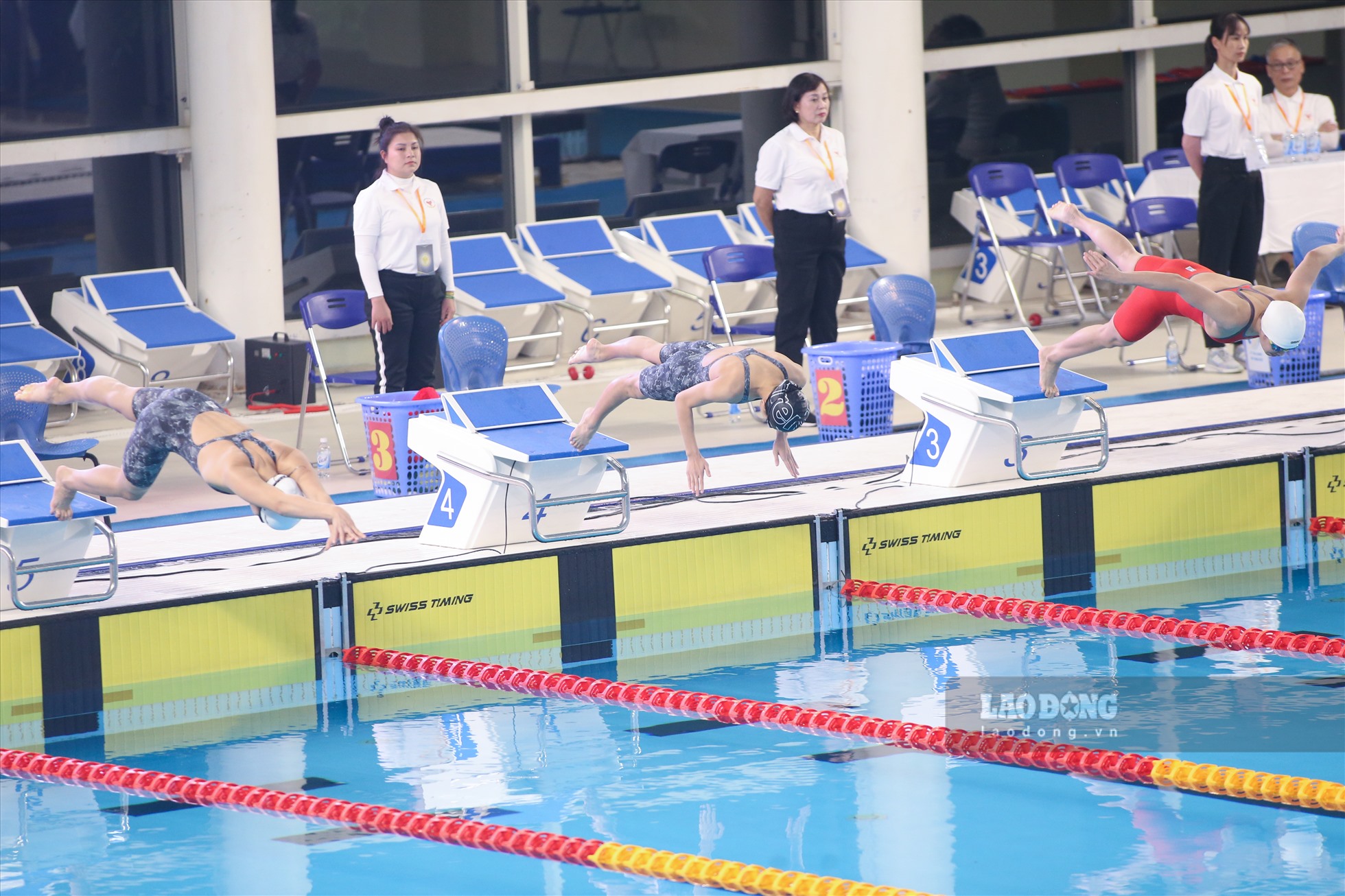 Tối 13.12, môn bơi lội tại Đại hội thể thao toàn quốc lần thứ IX tiếp tục diễn ra có sự góp mặt của kình ngư Ánh Viên, Huy Hoàng, Kim Sơn...