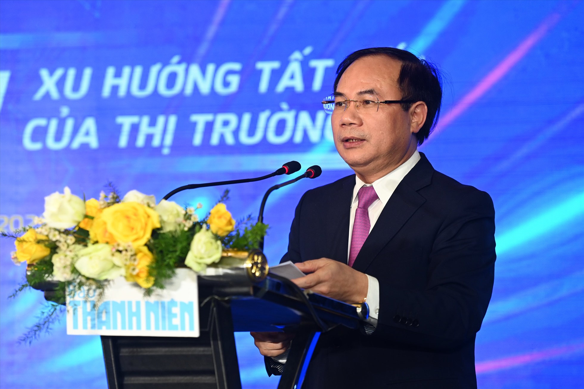 Thứ trưởng Bộ Xây dựng Nguyễn Văn Sinh phát biểu tại Diễn đàn. Ảnh: Đình Trường.