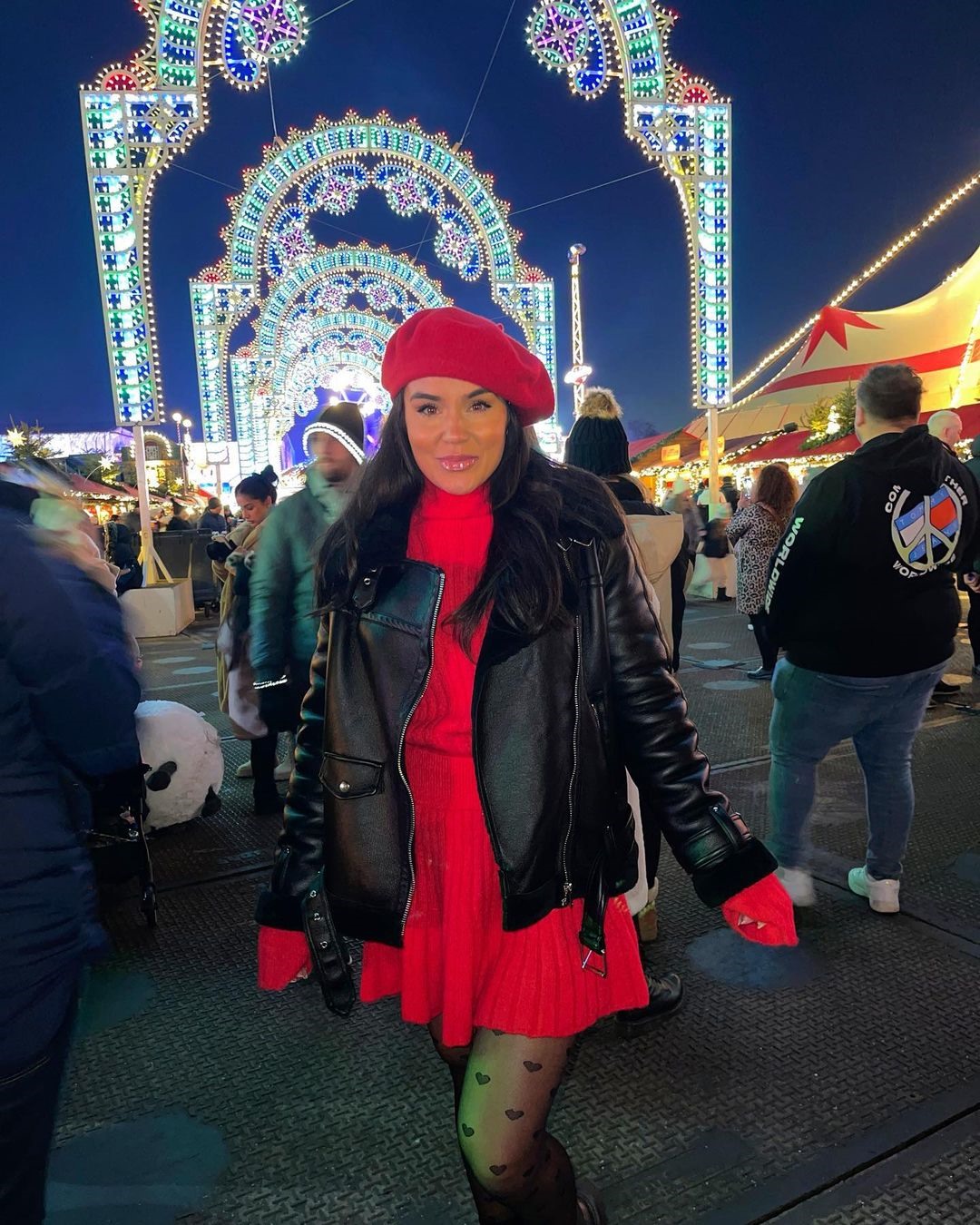 Lễ hội Winter Wonderland, London. Ảnh: @empoweredwomenfitness