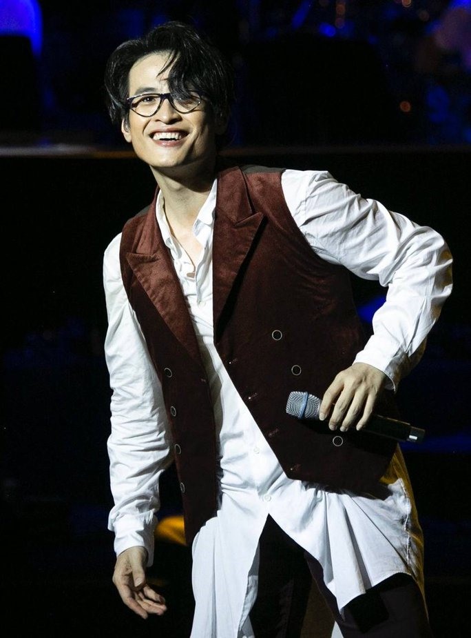 Việc mời được bậc thầy âm nhạc Kitaro đến biểu diễn trong show của mình, Hà Anh Tuấn một lần nữa cho thấy sự đầu tư vào cuộc chơi âm nhạc của mình. Ảnh: Nhân vật cung cấp