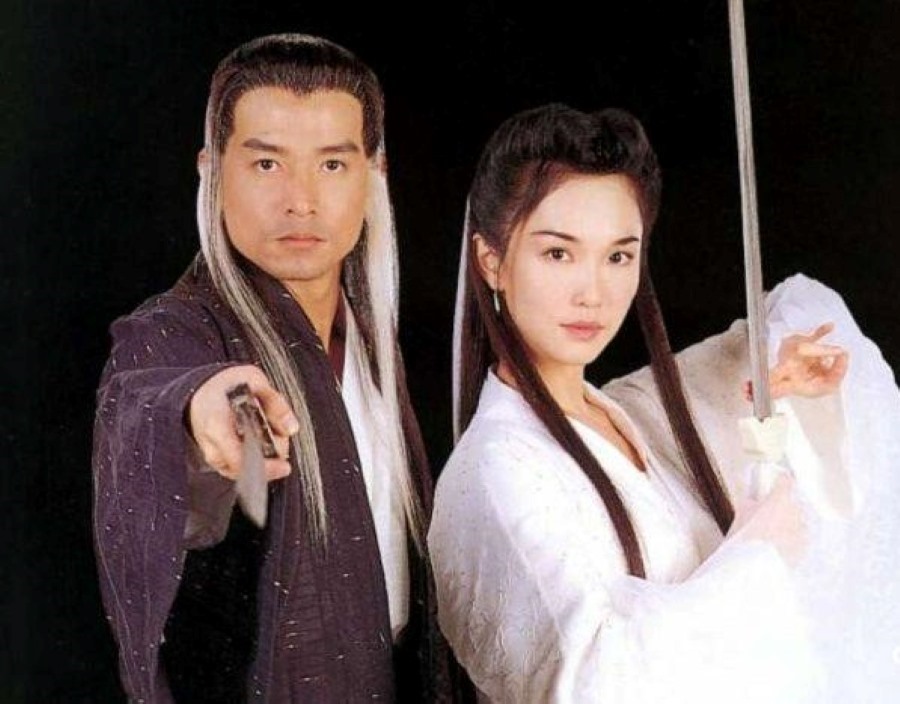 Lý Minh Thuận và Phạm Văn Phương trong “Thần điêu đại hiệp” bản 1998. Ảnh: Sina