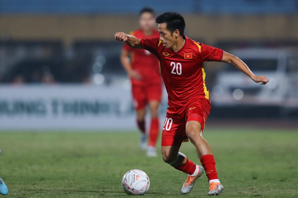 Tiền đạo Văn Quyết cùng tuyển Việt Nam dự AFF Cup 2022. Ảnh: Minh Dân