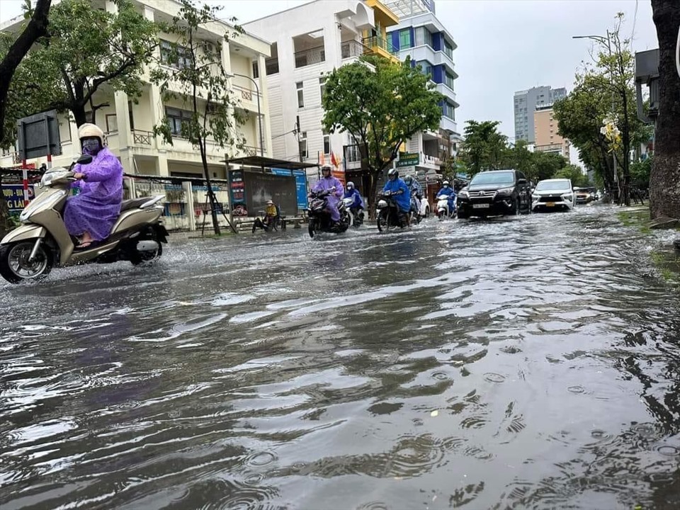 Khu vực Đà Nẵng - Bình Thuận sẽ xảy ra mưa vừa, mưa to trong ngày 17.12. Ảnh minh họa: Thùy Trang