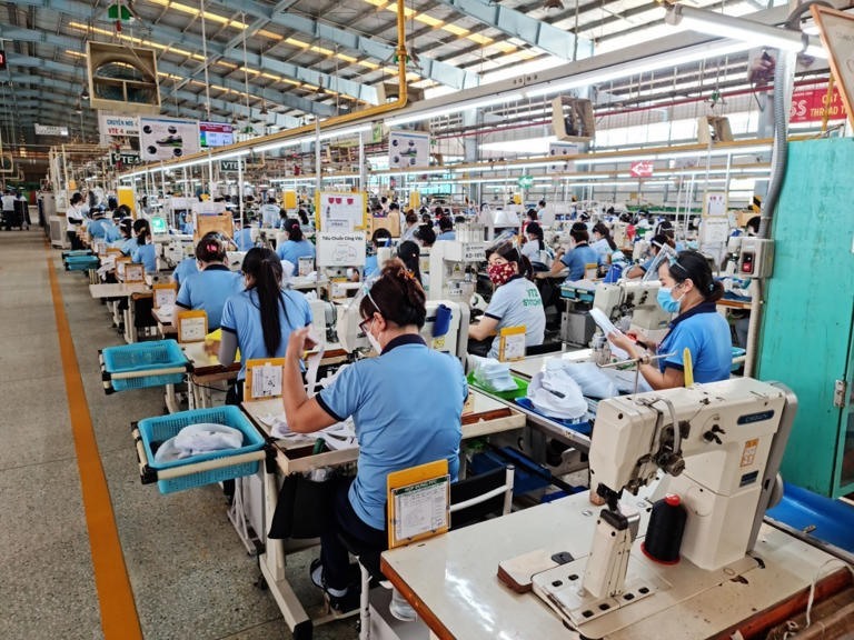 Công nhân ngành da giày tại Đồng Nai. Ảnh: Hà Anh Chiến