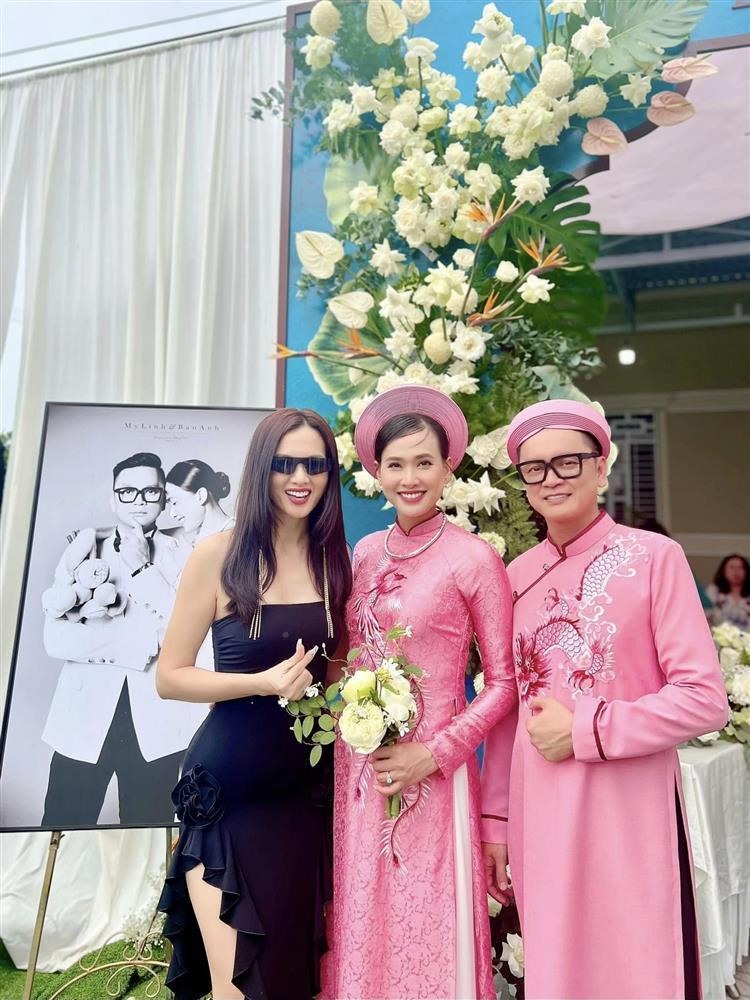 Hoa hậu Dương Mỹ Linh và ông xã Bảo Anh tổ chức đám cưới giản dị ở quê nhà cô dâu. Ảnh: Nhân vật cung cấp