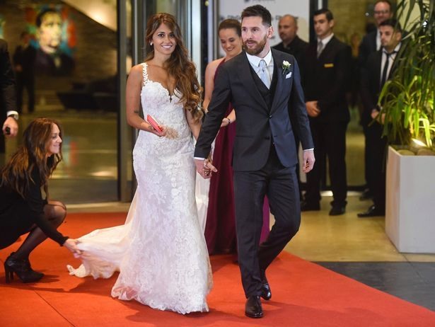 Messi và Antonella Roccuzzo kết hôn năm 2017. Ảnh: AFP
