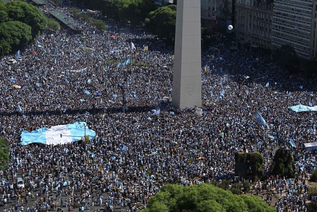 Đây là cúp vô địch World Cup thứ 3 trong lịch sử của Argentina (1978, 1986, 2022). Ảnh: Getty Images.