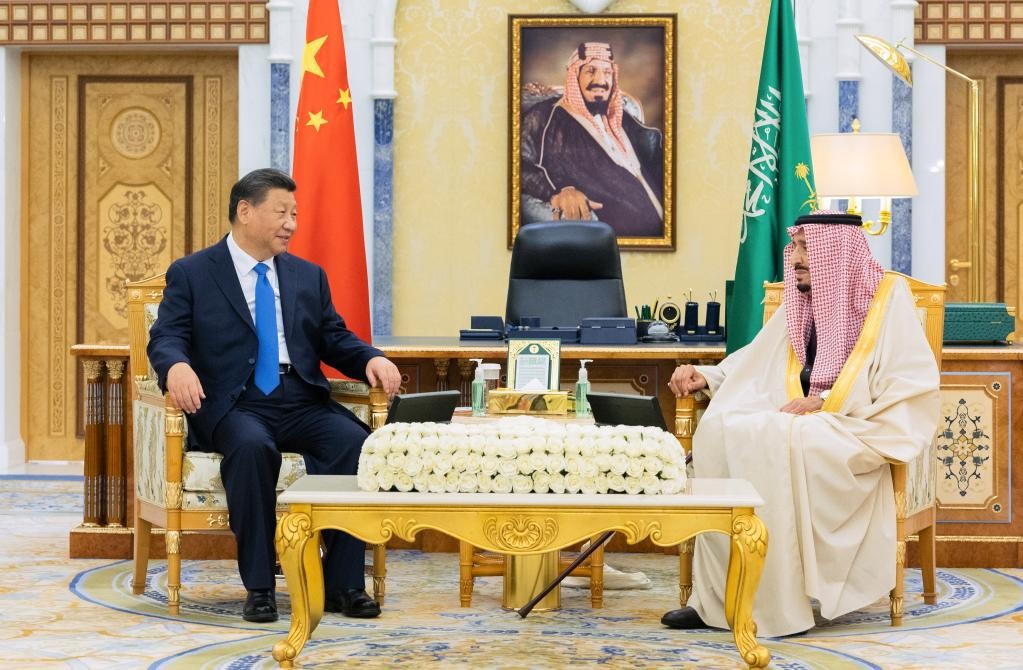 Chủ tịch Trung Quốc Tập Cận Bình gặp Quốc vương Saudi Arabia Salman bin Abdulaziz Al Saud tại Riyadh, ngày 8.12.2022. Ảnh: Xinhua