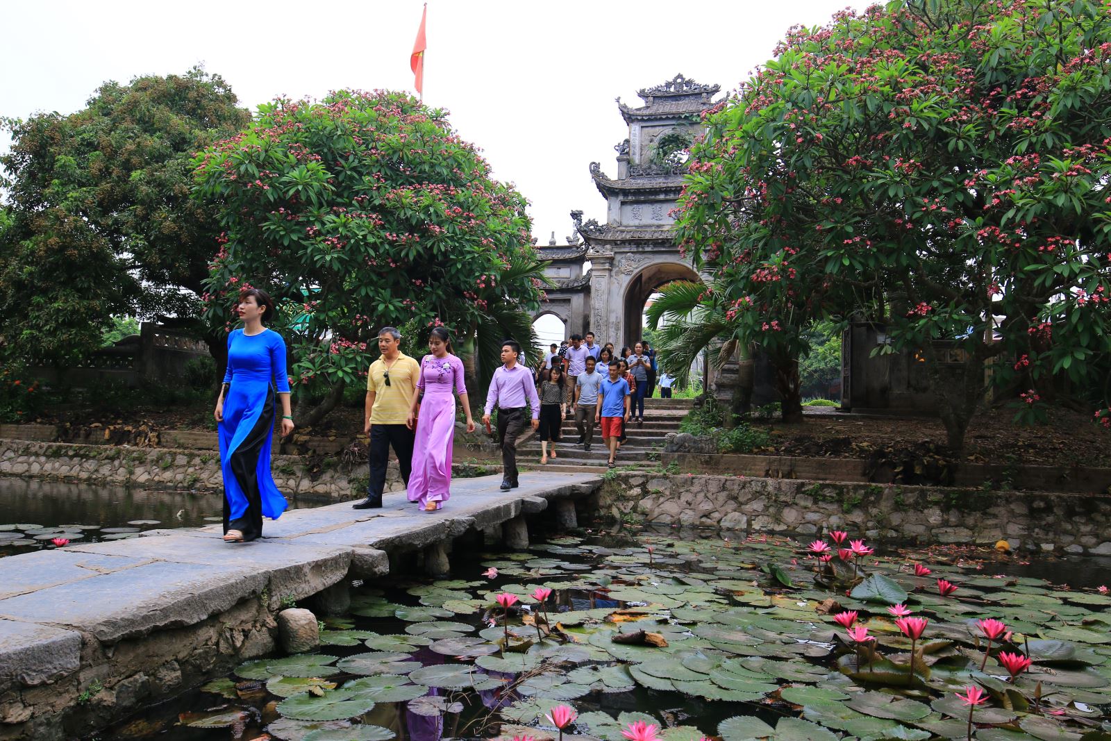 5 ngôi chùa ở Hưng Yên hút khách dịp năm mới