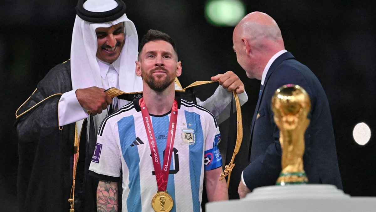Messi thật sự ngạo nghễ. Ảnh: AFP