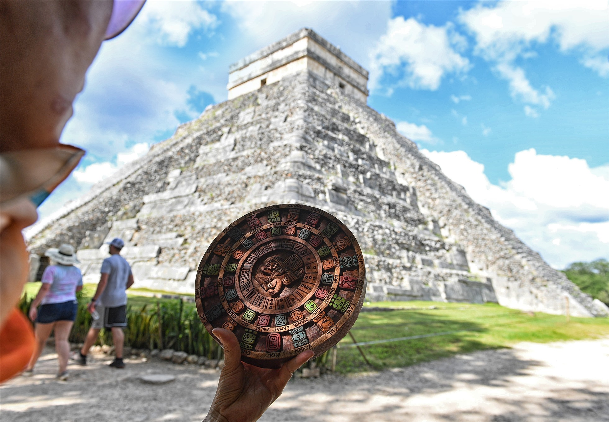 Lịch của người Maya và những bí ẩn về kim tự tháp.