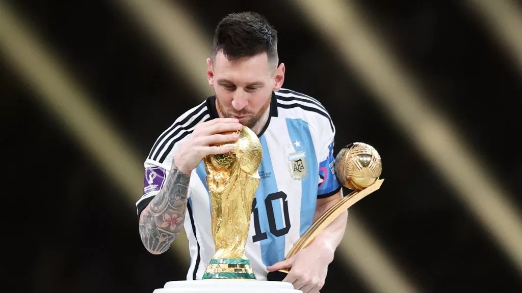Với nhiều người, chức vô địch thế giới khẳng định Messi là Cầu thủ vĩ đại nhất mọi thời đại. Ảnh: AFP