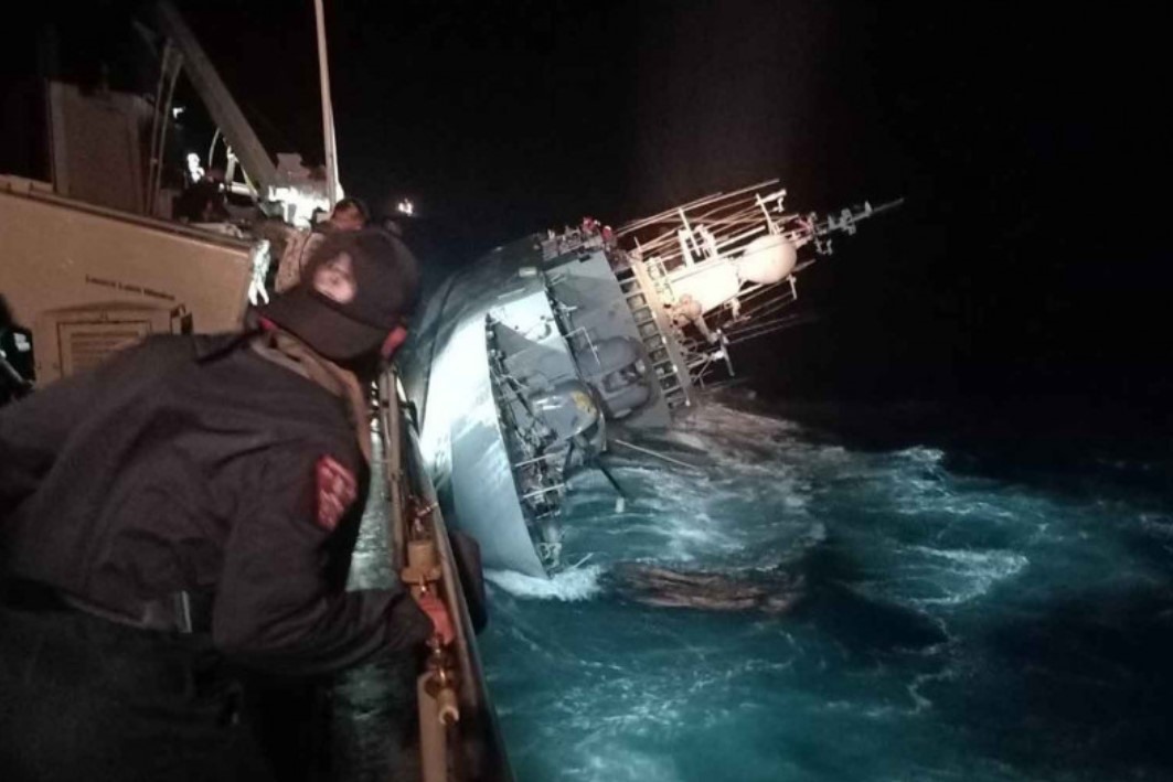 Tàu chiến của hải quân Thái Lan bị chìm đêm 18.12. Ảnh: Hải quân Thái Lan