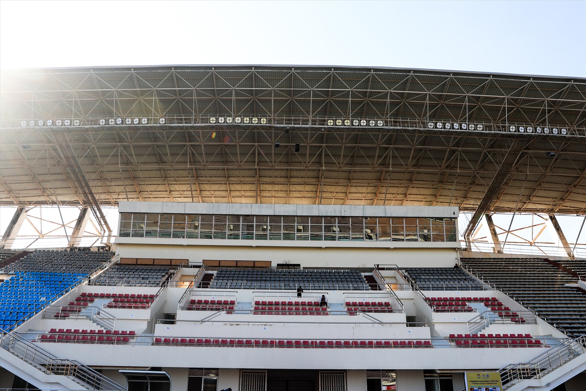 Sân đấu này thường tổ chức các trận đấu của đội tuyển quốc gia Lào tại AFF Cup, giải giao hữu.