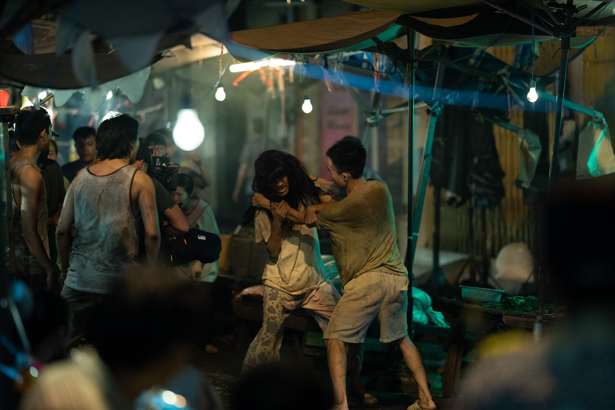 Gần đến ngày ra rạp, ekip bộ phim bất ngờ tung clip cảnh hành động của Đồng Ánh Quỳnh trong giây phút cực kỳ gay cấn. Ảnh: Đoàn phim cung cấp.
