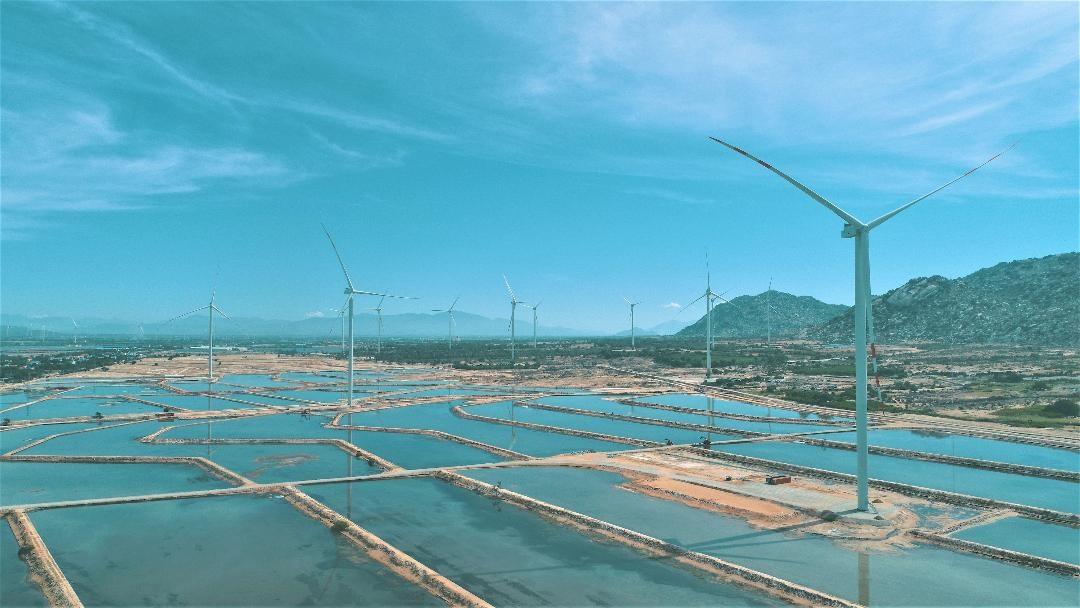Phát triển điện gió trên đất liền tại tỉnh Ninh Thuận. Ảnh: JICA