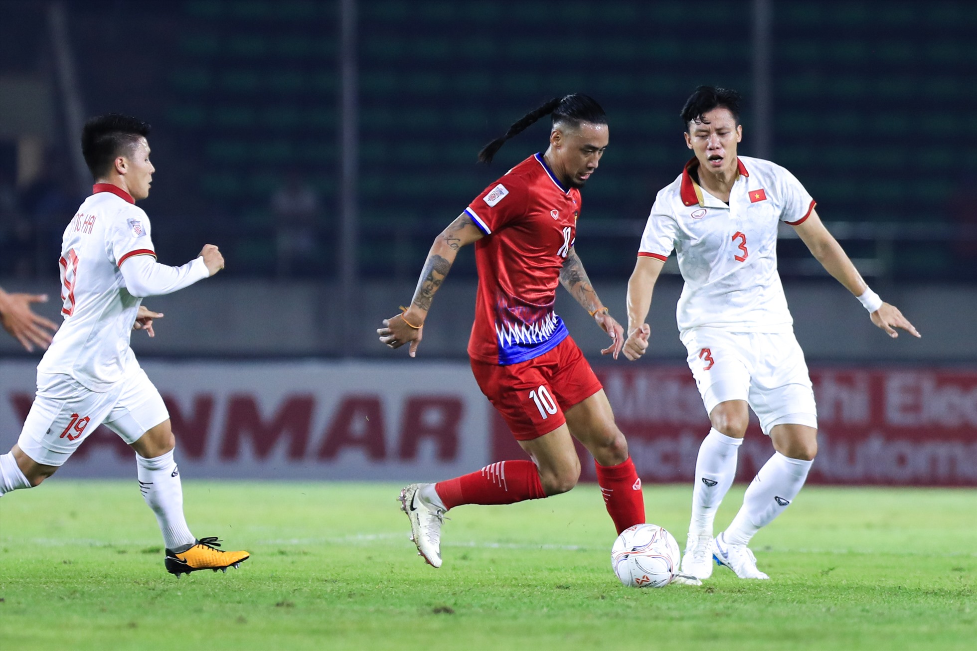 Hãy cùng theo dõi hình ảnh để cập nhật thông tin mới nhất về tuyển Lào và giải đấu AFF Cup.