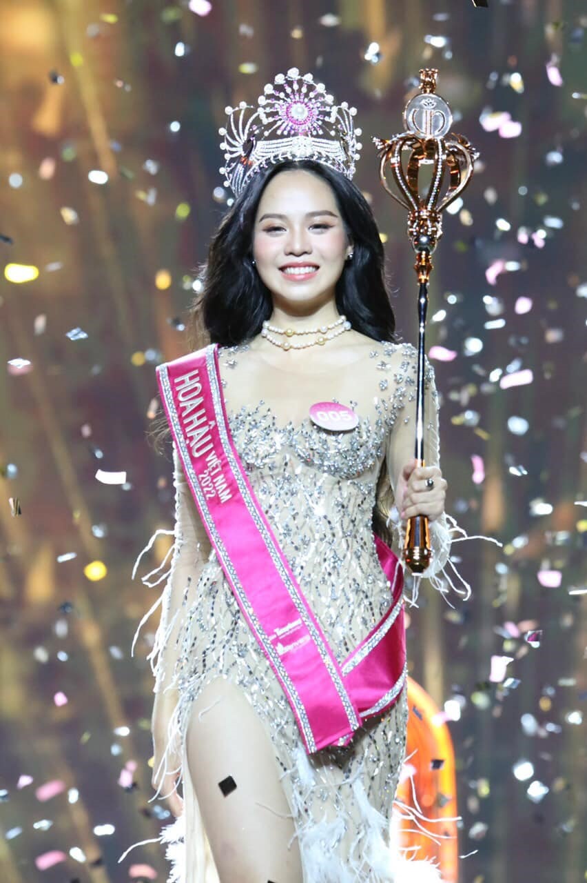Nhan sắc đời thường của tân Hoa hậu Việt Nam Huỳnh Thị Thanh Thủy