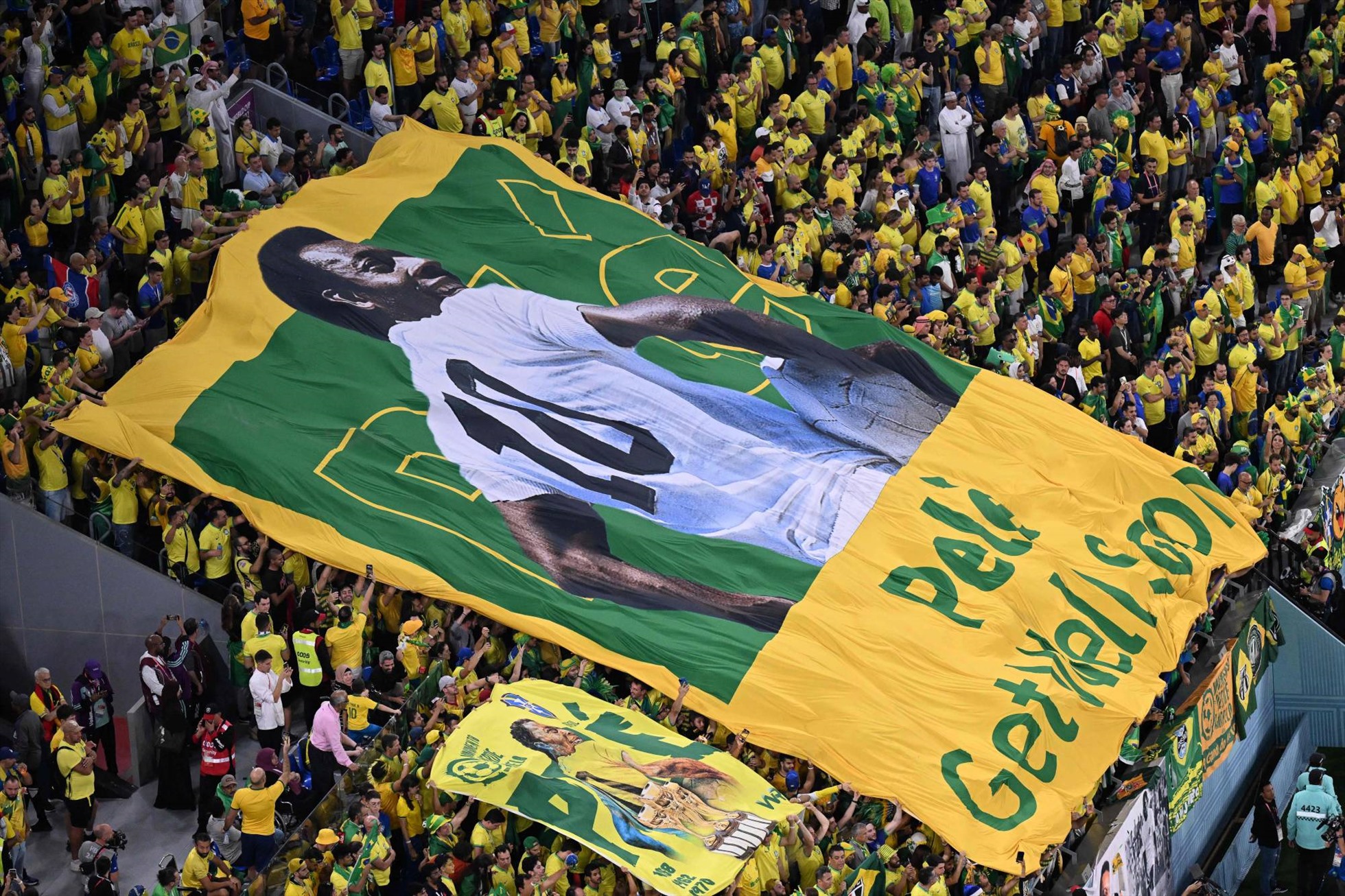 Pele để lại di sản bóng đá không thể phai mờ trong lịch sử bóng đá thế giới. Ảnh: AFP