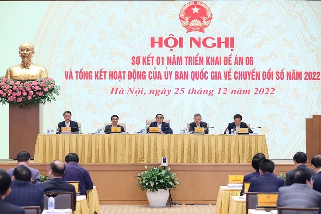 Thủ tướng Chính phủ Phạm Minh Chính, Chủ tịch Ủy ban Quốc gia về chuyển đổi số chủ trì Hội nghị Sơ kết 1 năm triển khai Đề án 06. Ảnh: VGP