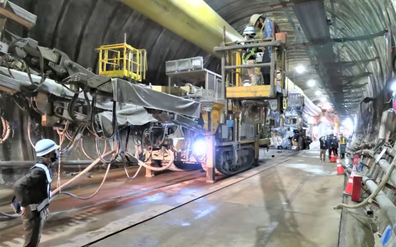 Công trình xây dựng đường hầm tàu cao tốc trên đảo Hokkaido phía bắc Nhật Bản bị trì hoãn do nhiều cản trở. Ảnh: Nikkei