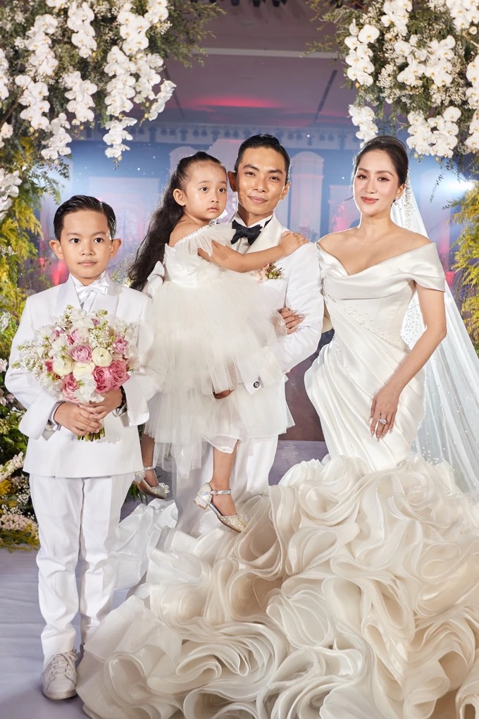 Khánh Thi và Phan Hiểu có một hôn lễ đẹp như mơ sau 13 năm gắn bó. Ảnh: Nhân vật cung cấp