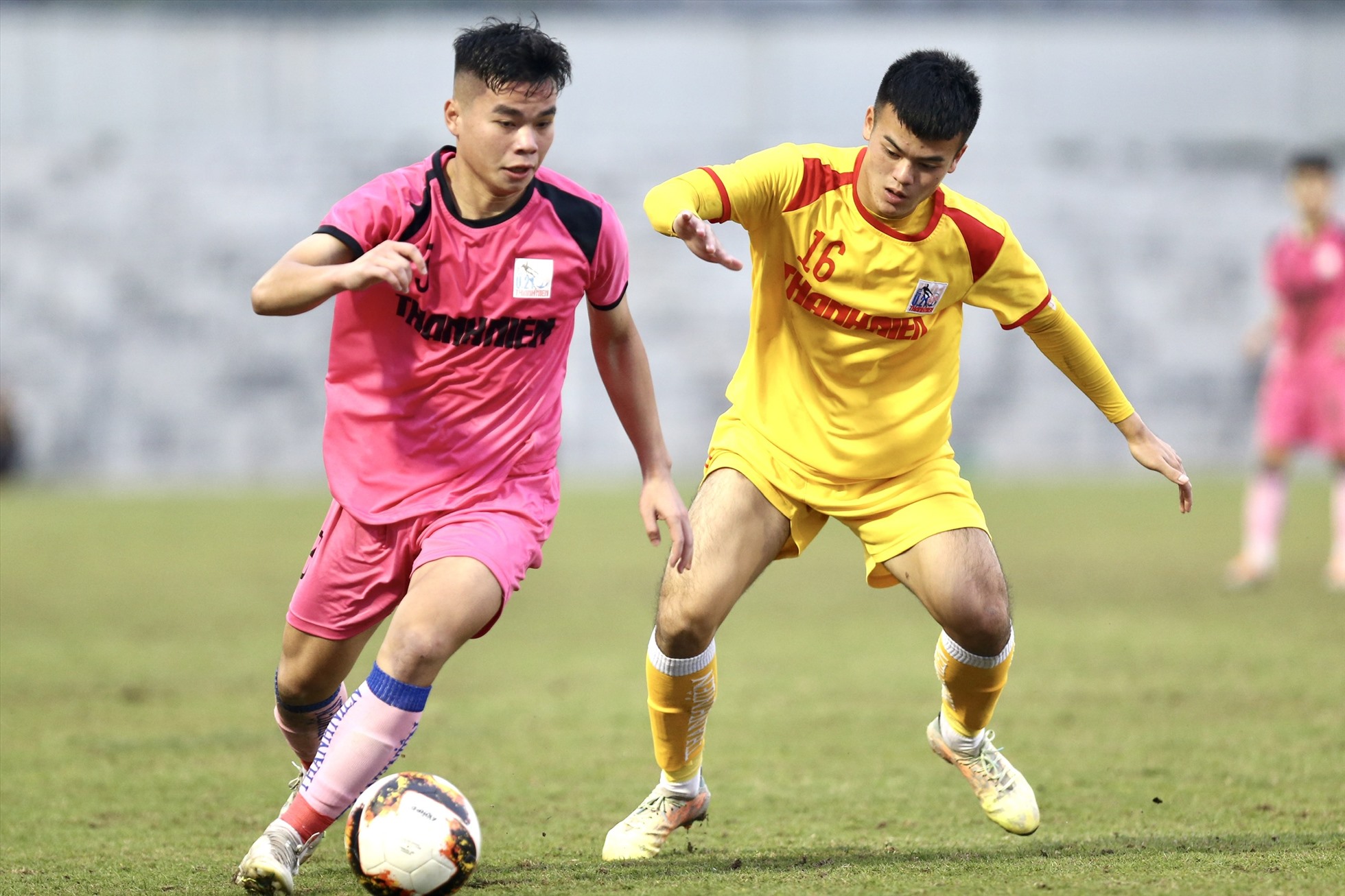 U21 Hà Tĩnh tạo ra nhiều cơ hội trước U21 Thanh Hóa. Ảnh: Khả Hòa