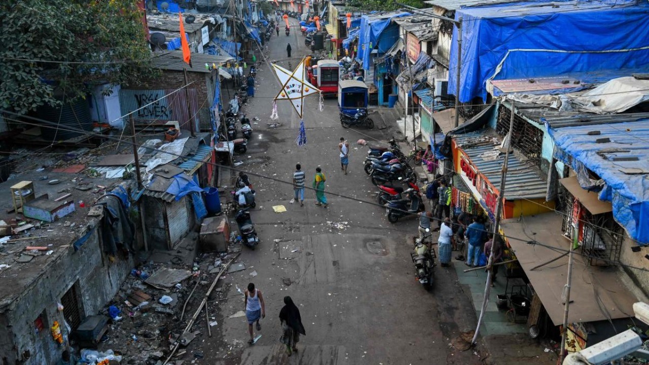 Khu ổ chuột Dharavi. Ảnh: AFP