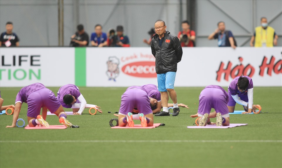 Tất cả đều đã sẵn sàng cho cuộc chạm trán với chủ nhà Singapore vào 19h30 ngày 30.12. Nếu giành chiến thắng trong trận đấu này, tấm vé vào vòng bán kết AFF Cup 2022 chắc chắn sẽ nằm trong tay thầy trò huấn luyện viên Park Hang-seo.
