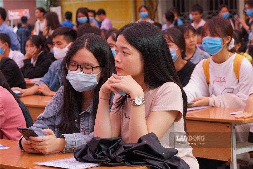 Tết Nguyên đán Quý Mão 2023, tất cả sinh viên trường Quốc tế, Đại học Quốc gia Hà Nội, sẽ nhận được khoản tiền mừng tuổi từ phía nhà trường.