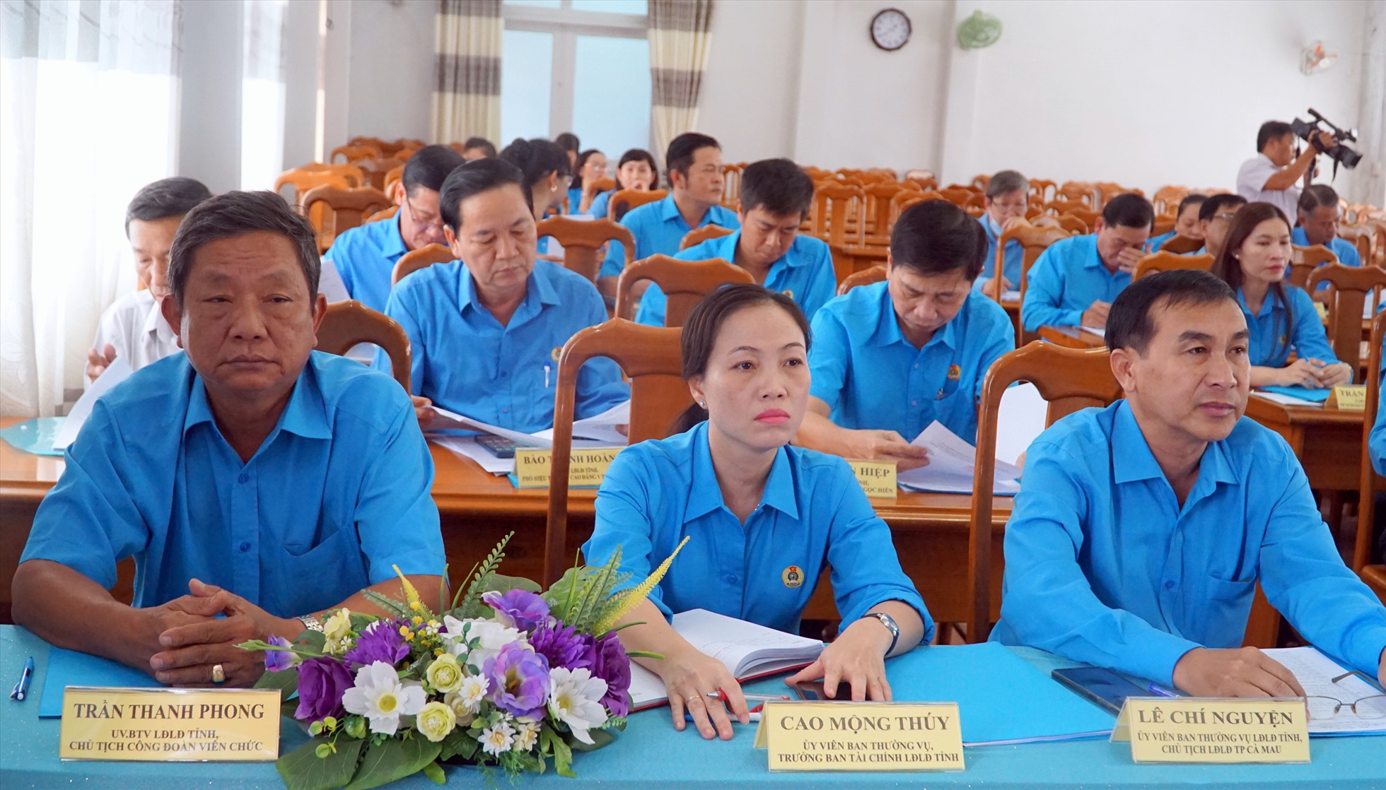 Các đại biểu tham dự Hội nghị tổng kết công tác công đoàn tại LĐLĐ Cà Mau. Ảnh: Nhật Hồ