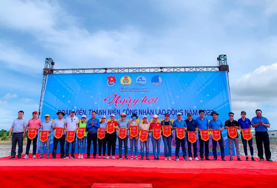 Công đoàn các cấp KKT&CKCN Quảng Nam đã tổ chức nhiều hoạt động chăm lo, hỗ trợ người lao động thiết thực, phù hợp với bối cảnh dịch bệnh COVID-19. Ảnh: Thái Bình