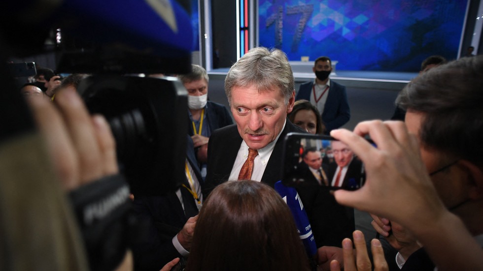 Phát ngôn viên Điện Kremlin Dmitry Peskov trả lời báo chí. Ảnh: AFP